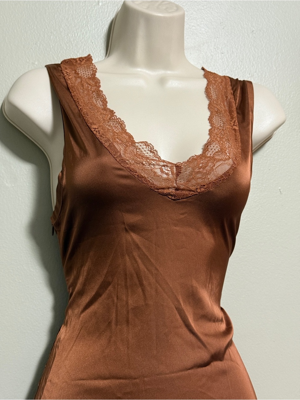 LIONESS Simi Bronze Satin Lace Maxi Dress Small New With Tags - Picture 5 of 8